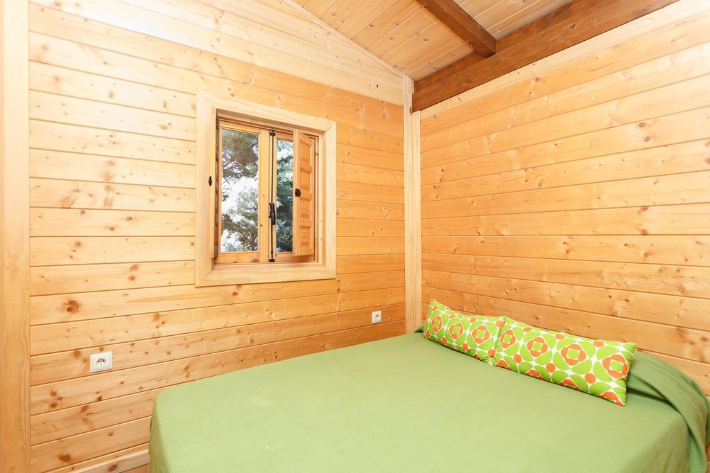 Camping La Sierrecilla Humilladero Szoba fotó