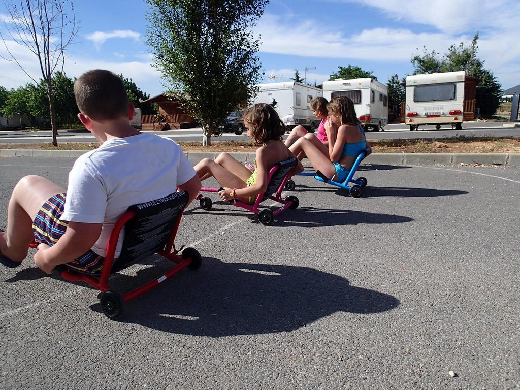 Camping La Sierrecilla Humilladero Kültér fotó